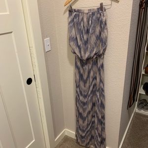 Size small strapless max dress